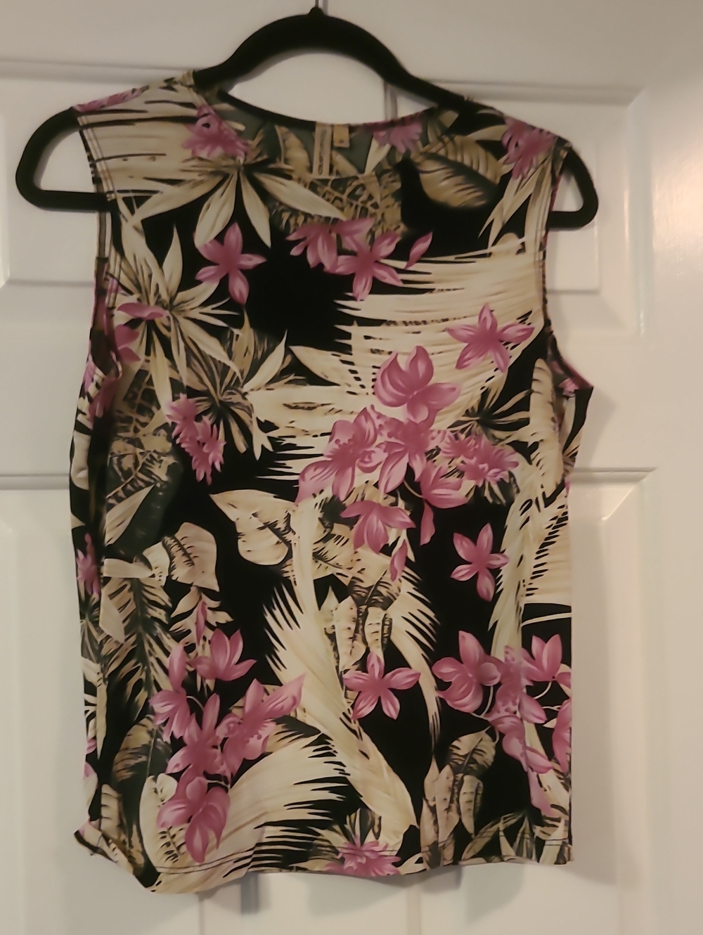 Susan Lawrence Black Sleeveless Tropical Blouse with Pink Floral Print